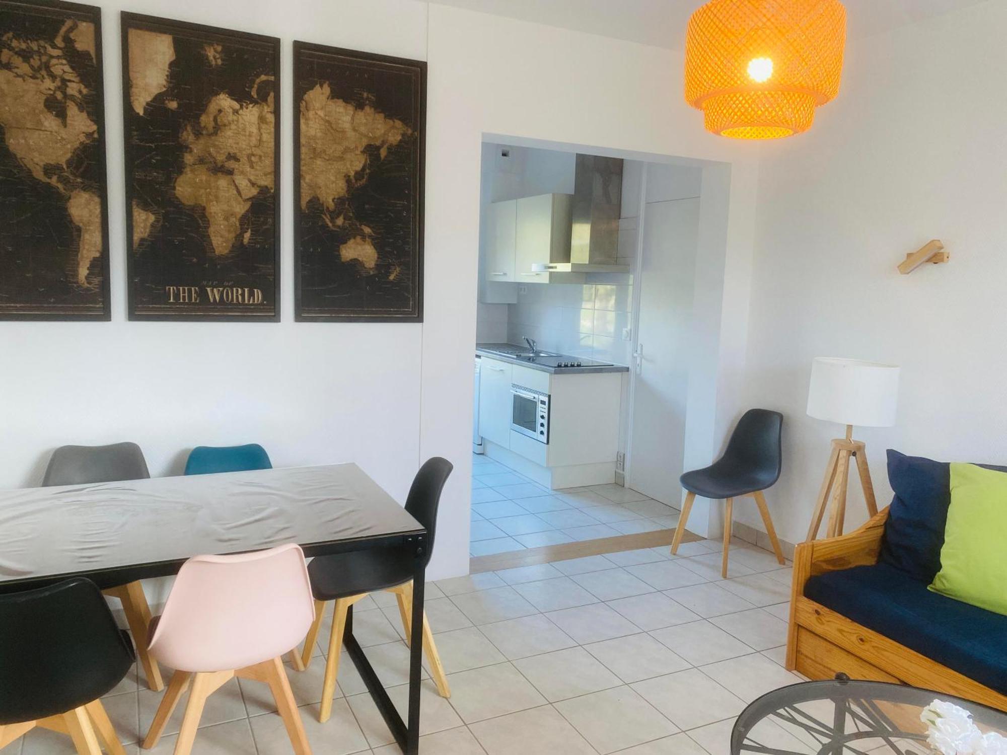Hébergement de vacances Rez-de-chaussee Face 6 Personnes *